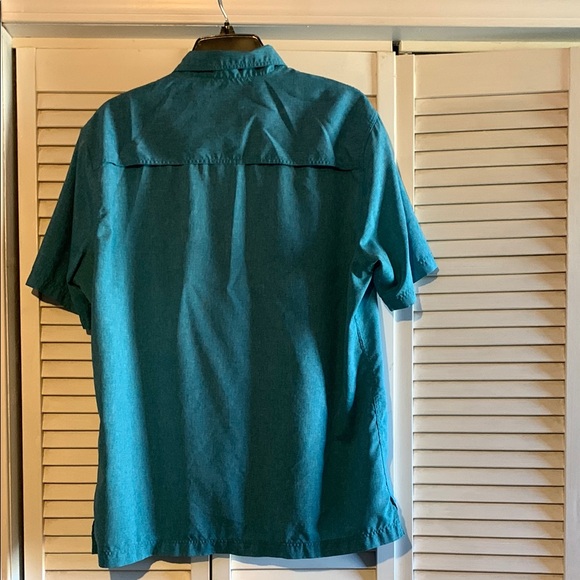 Cabela's Teal Men’s Shirt Short Sleeve EUC - Picture 2 of 4